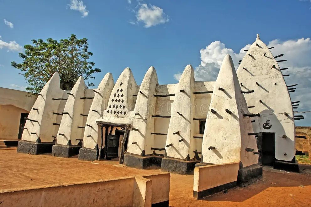 Uploaded photograph of Larabanga Mosque